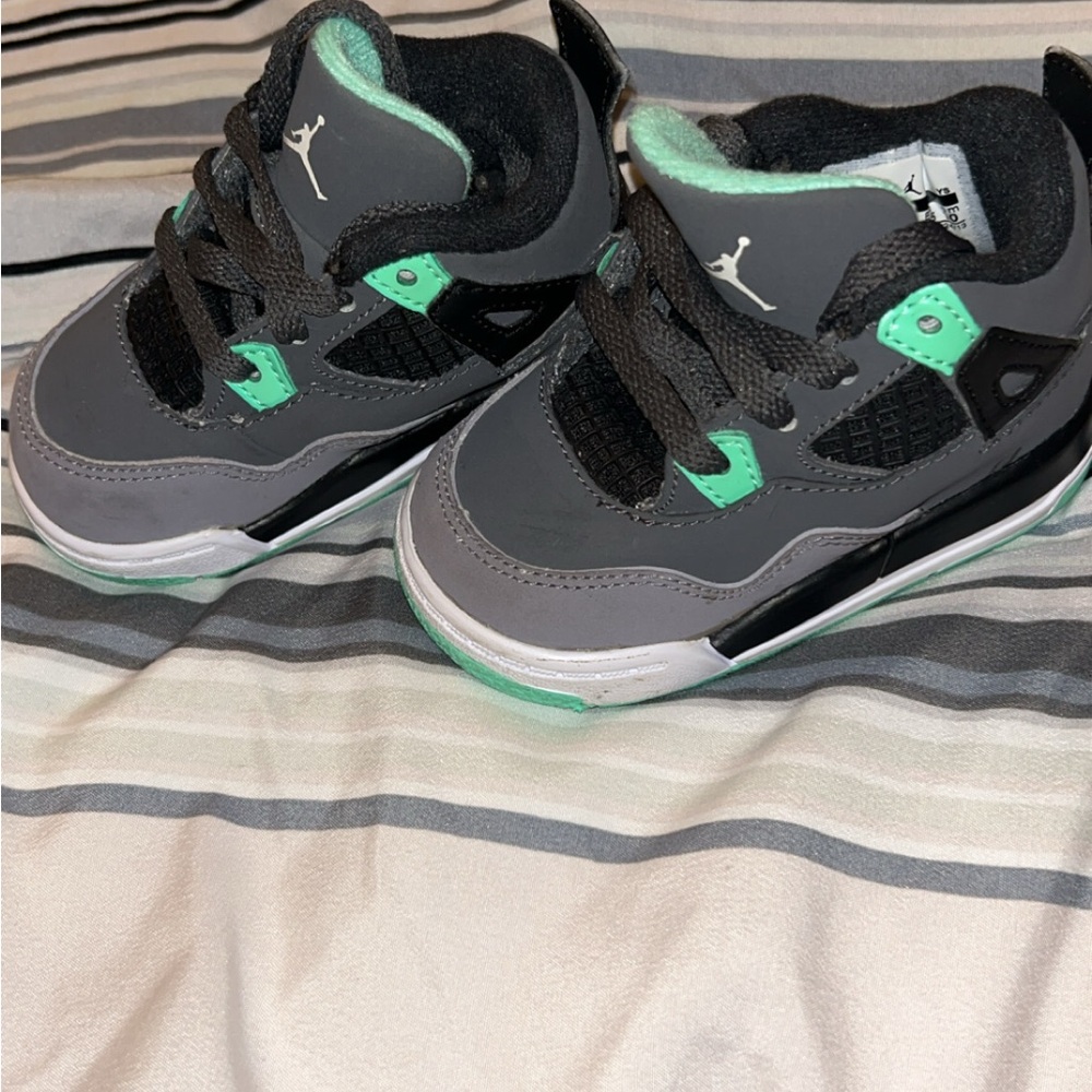Jordan Kids Sneakers in Gray and Mint